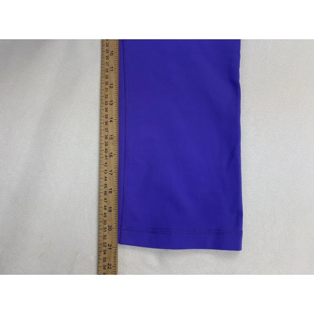Lululemon Purple Cropped Capri Leggings Sz‎ 8